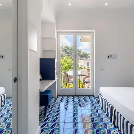 Mignon Meublè Hotel 3*