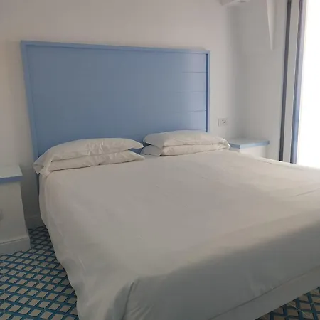 Mignon Meublè Sorrente