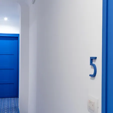 Otel Mignon Meuble