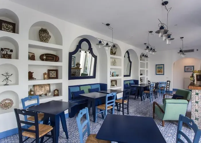 Mignon Meuble מלון 3*