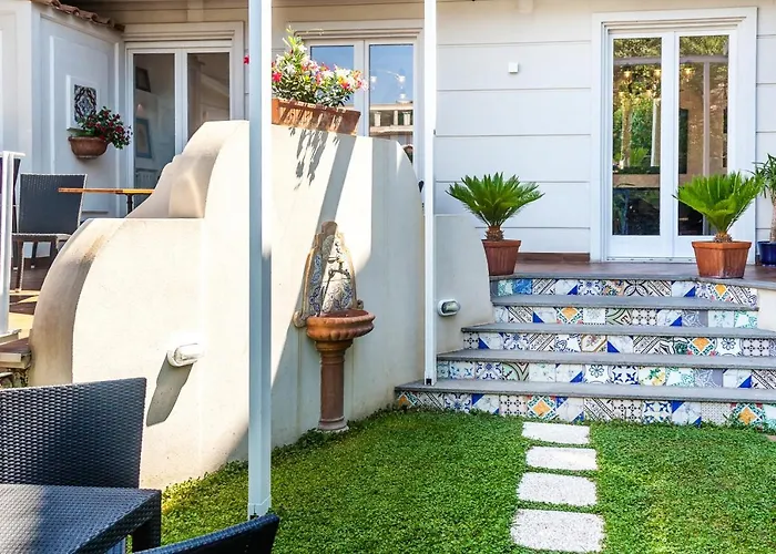 Mignon Meuble מלון 3*