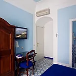 Otel Mignon Meuble 3*
